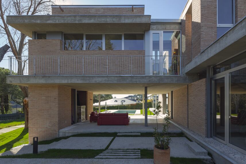MasterLine 8 Fenêtres - Maison Privée Las Lomas situé à Madrid, Espagne
