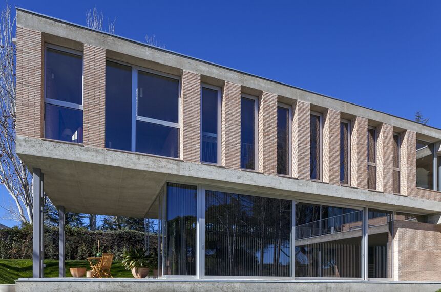 MasterLine 8 Fenêtres - Maison Privée Las Lomas situé à Madrid, Espagne