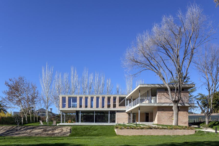 MasterLine 8 Fenêtres - Maison Privée Las Lomas situé à Madrid, Espagne