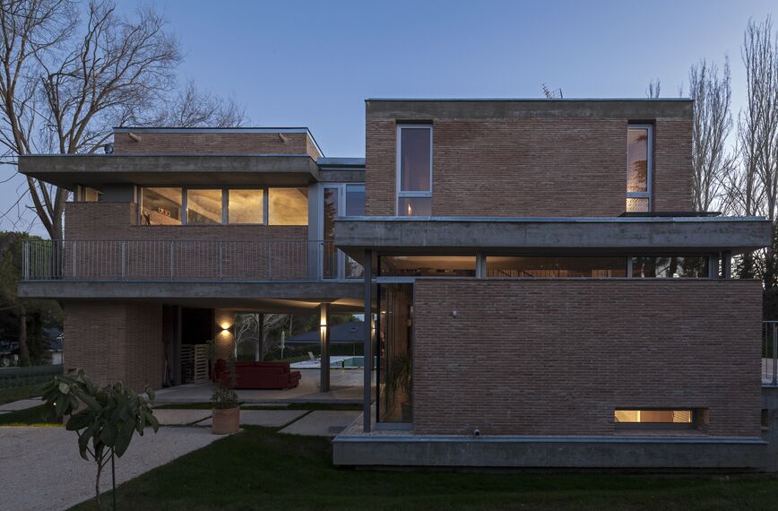 MasterLine 8 Fenêtres - Maison Privée Las Lomas situé à Madrid, Espagne