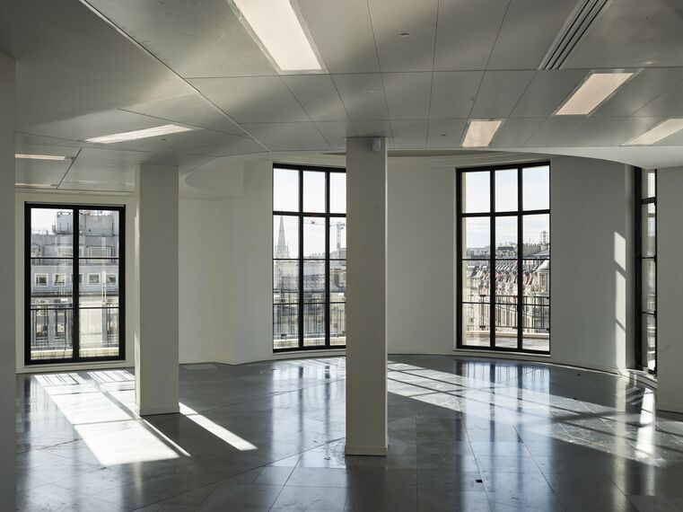 Centre Commercial 52 Champs Elysées situé à Paris, France