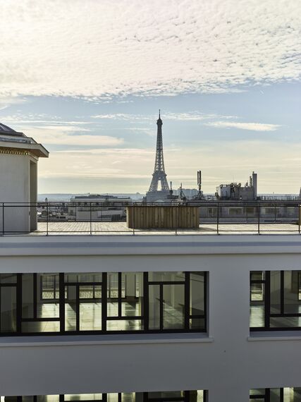 Centre Commercial 52 Champs Elysées situé à Paris, France