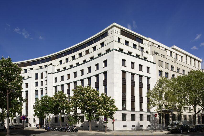 ConceptWall 50 Murs rideaux, XS 68 Fenêtres et CW 86-BR Murs rideaux - Gouvernemental Ilot Ségur Fontenoy situé à Paris, France