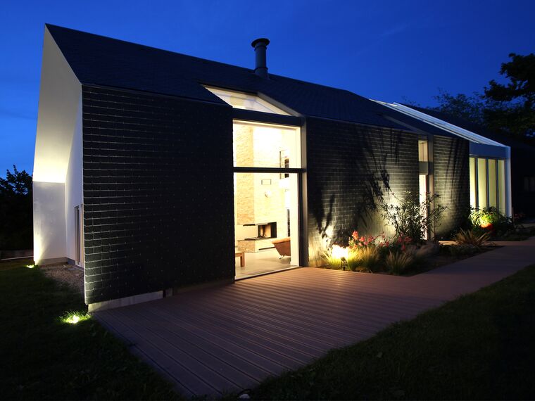 ConceptWall 50 Murs rideaux, ThermoSystem 68 Fenêtres, ConceptPatio 68 Coulissants et ConceptFolding 77 Coulissants - Maison Maison privée Bioclimatique situé à Crach, France