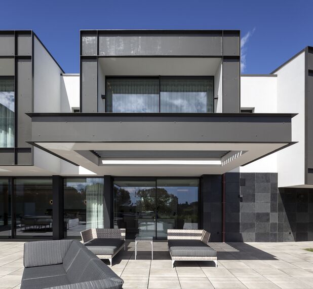 SlimLine 38 Portes, HiFinity Coulissants et ConceptFolding 77 Coulissants - Maison Villa en Espagne - En toute transparence situé àEspagne