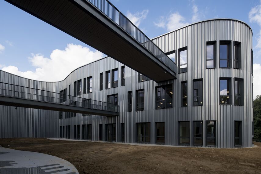 CW 50-SC Murs rideaux - Immeuble de bureaux LINUX situé àFrance