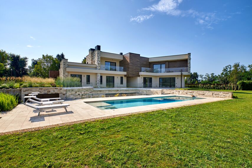 HiFinity Coulissants - Maison Villa Hi-Finity Bergamo situé à Bergamo, Italie