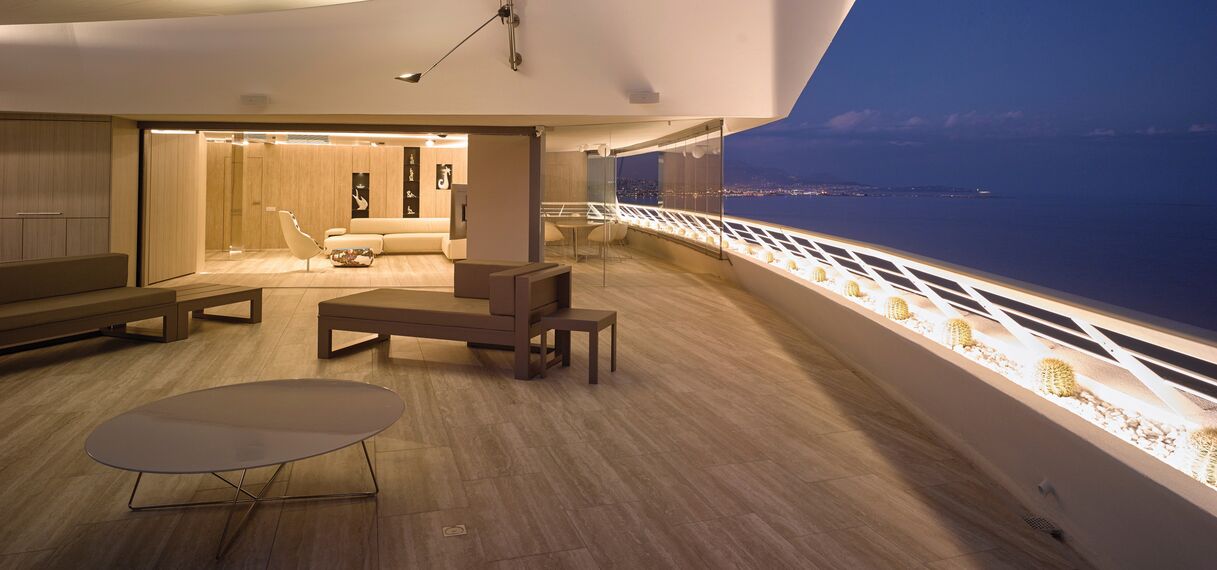 HiFinity Coulissants - Appartement Privé Appartement Hi-Finity à Nice situé à Nice, France