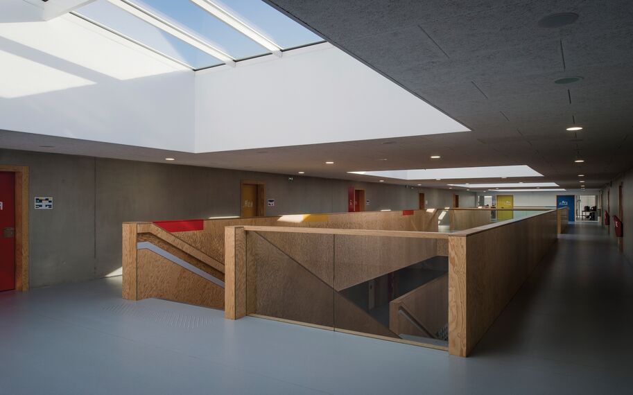 ConceptWall 50 Murs rideaux et ThermoSystem 68 Fenêtres - Ecole/Collège/Lycée Restructuration Collège La Grande Métairie situé àFrance