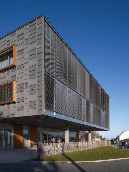 ConceptWall 50 Murs rideaux et ThermoSystem 68 Fenêtres - Ecole/Collège/Lycée Restructuration Collège La Grande Métairie situé àFrance