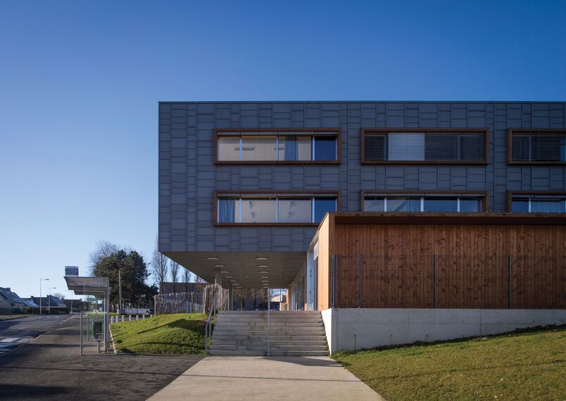 ConceptWall 50 Murs rideaux et ThermoSystem 68 Fenêtres - Ecole/Collège/Lycée Restructuration Collège La Grande Métairie situé àFrance