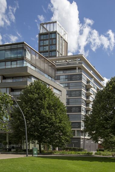 ConceptSystem 68 Fenêtres, ConceptWall 60 Murs rideaux, ConceptPatio 130 Coulissants, ConceptSystem 77 Fenêtres, ConceptSystem 77 Portes et ConceptWall 50 Murs rideaux - One Tower Bridge situé à London, Royaume-Uni