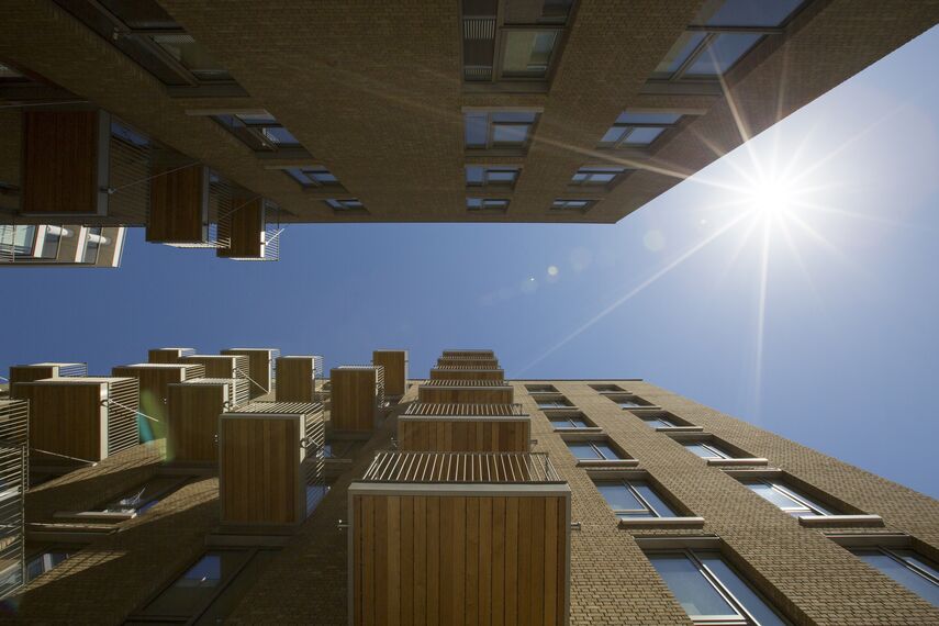 ConceptSystem 68 Fenêtres, ConceptWall 60 Murs rideaux, ConceptPatio 130 Coulissants, ConceptSystem 77 Fenêtres, ConceptSystem 77 Portes et ConceptWall 50 Murs rideaux - One Tower Bridge situé à London, Royaume-Uni