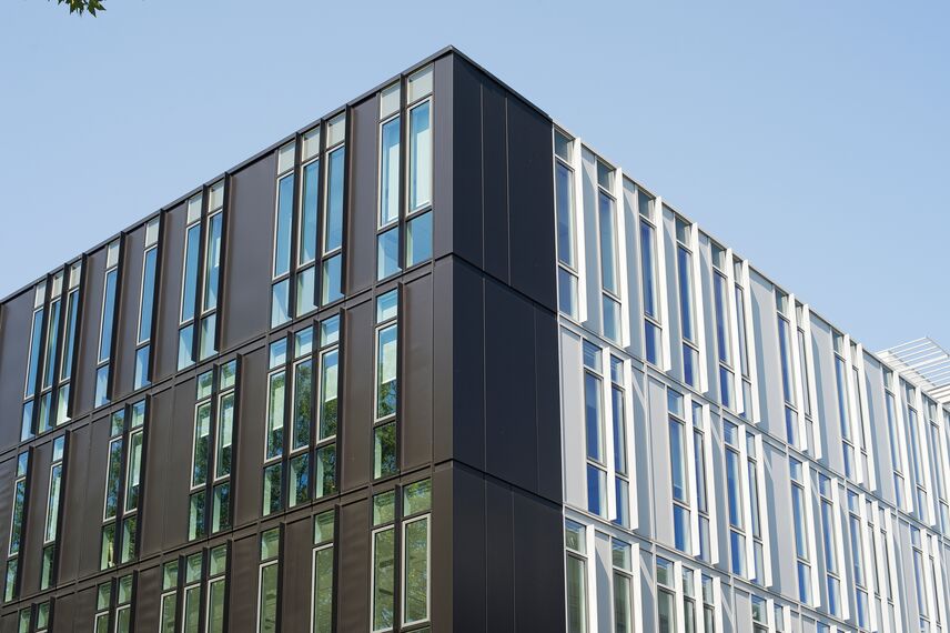 ConceptWall 86 Murs rideaux et ConceptWall 50 Murs rideaux - Immeuble de bureaux Ilot 6 situé à Lyon, France