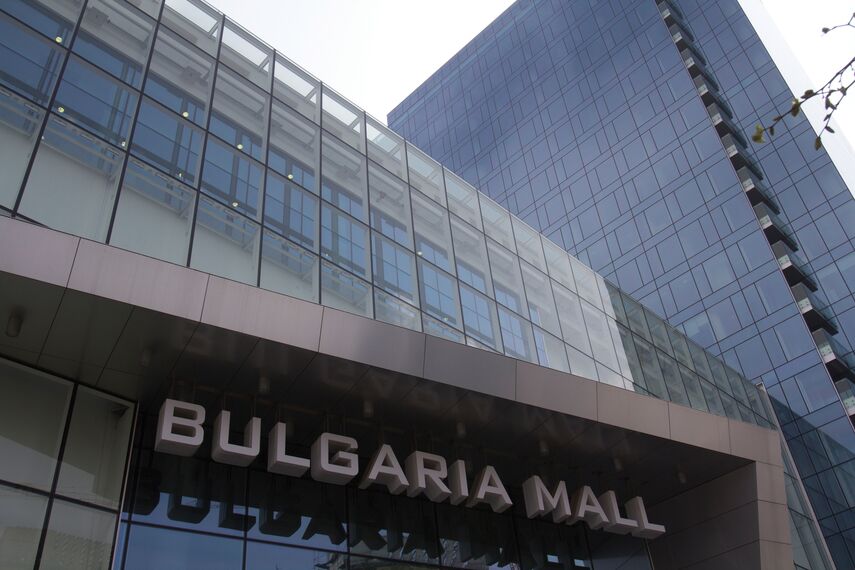 ConceptWall 60 Murs rideaux, ConceptSystem 77 Fenêtres, ConceptWall 50 Murs rideaux, CW 50-SG Murs rideaux, CW 50-SC Murs rideaux et CS 77 Hidden Vent Fenêtres - Immeuble de bureaux Bulgaria Mall situé à Sofia, Bulgarije