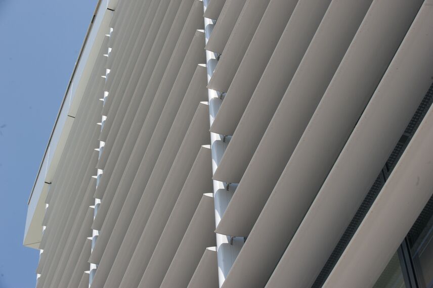 ConceptDoor 50 Portes, BriseSoleil 100 Brise Soleil et XS 50 Fenêtres - Internat Lycée Agricole LAVAL situé àFrance