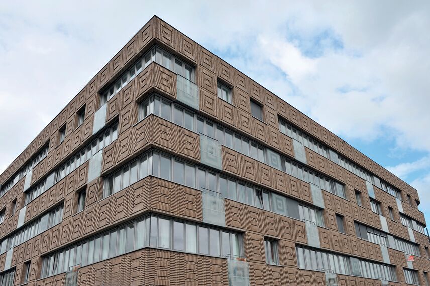 CS 38-SL Systèmes annulés, CS 38-SL Systèmes annulés et SlimLine 38 Fenêtres - Immeuble résidentiel Bloemhof situé à Groningen, les Pays-Bas