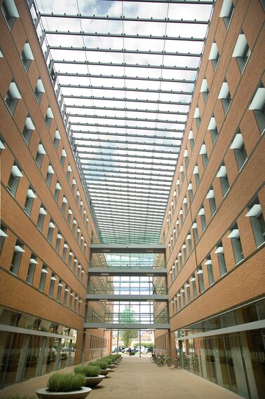 Université/Grande Ecole Flemish Administrative Centre situé à Hasselt, Belgique