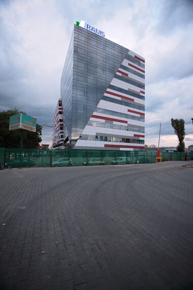ConceptWall 50 Murs rideaux - RAMS Business centre situé à Bucharest, Roumanie