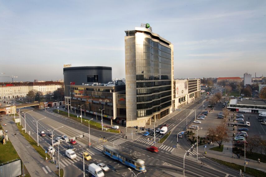 BriseSoleil 100 Brise Soleil et ConceptWall 50 Murs rideaux - Immeuble de bureaux Arkady Wrocławskie situé à Wrocław, Pologne