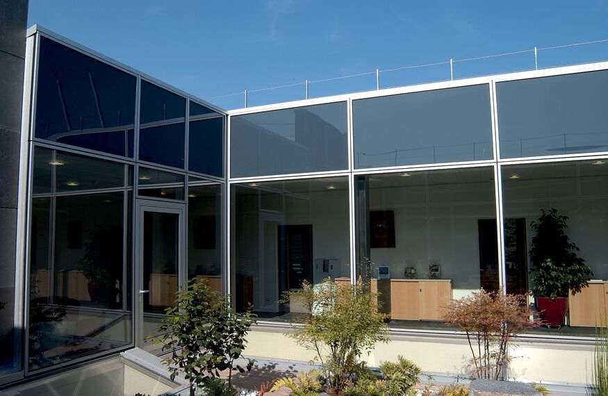 ConceptWall 86 Murs rideaux - Université/Grande Ecole Insead situé à Fontainebleau, France