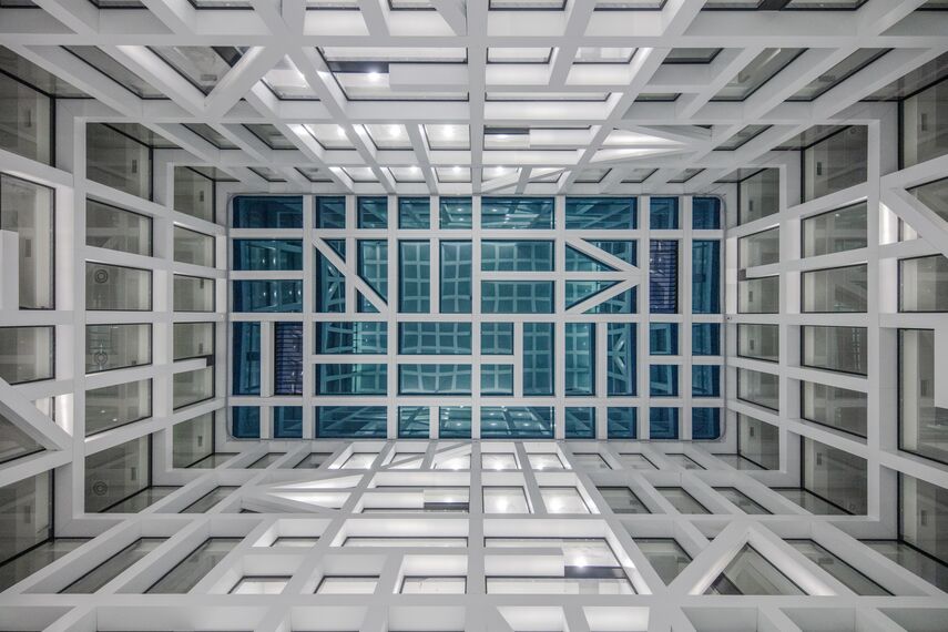 ConceptWall 50 Murs rideaux et ConceptSystem 59Pa Portes - Urbo Business Center situé à Porto, Portugal