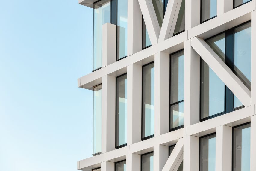 ConceptWall 50 Murs rideaux et ConceptSystem 59Pa Portes - Urbo Business Center situé à Porto, Portugal