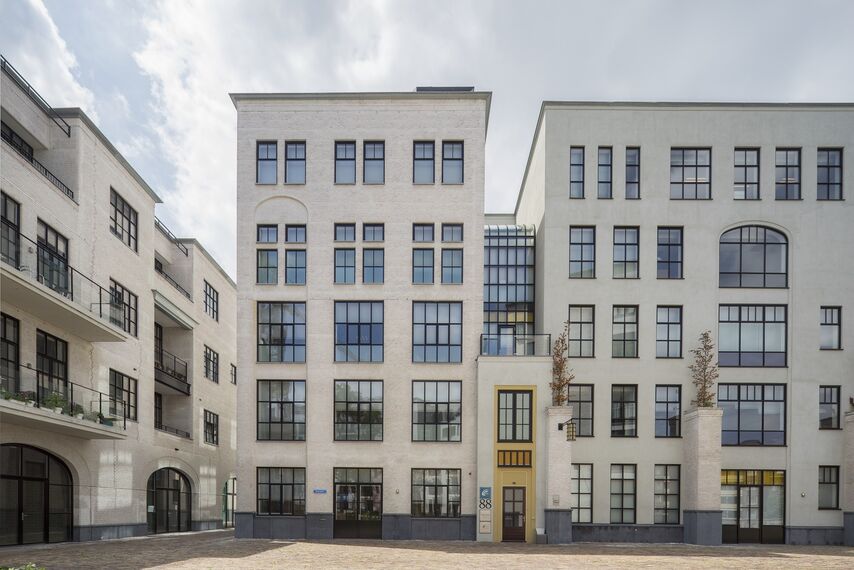 SlimLine 38 Fenêtres et ConceptWall 50 Murs rideaux - Maankwartier situé à Heerlen, les Pays-Bas