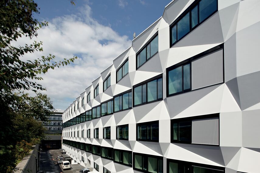 Université/Grande Ecole Université de Lucerne situé à Lucerne, Suisse