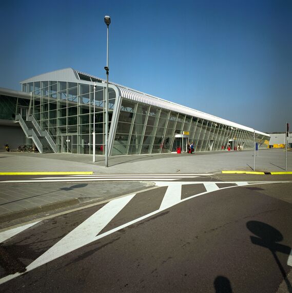 ConceptWall 50 Murs rideaux - Aéroport Eindhoven Airport situé à Eindhoven, les Pays-Bas