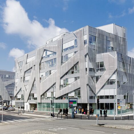 ConceptWall 50 Murs rideaux, ThermoSystem 68 Fenêtres et TS 68-HV Fenêtres - Immeuble de bureaux Sky Line situé à Toulouse, France