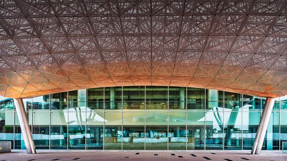 ConceptSystem 68 Fenêtres, ConceptSystem 59Pa Fenêtres et ConceptWall 50 Murs rideaux - Congrès/Convention/Forum Centre de convention national du Qatar situé à Doha, Qatar
